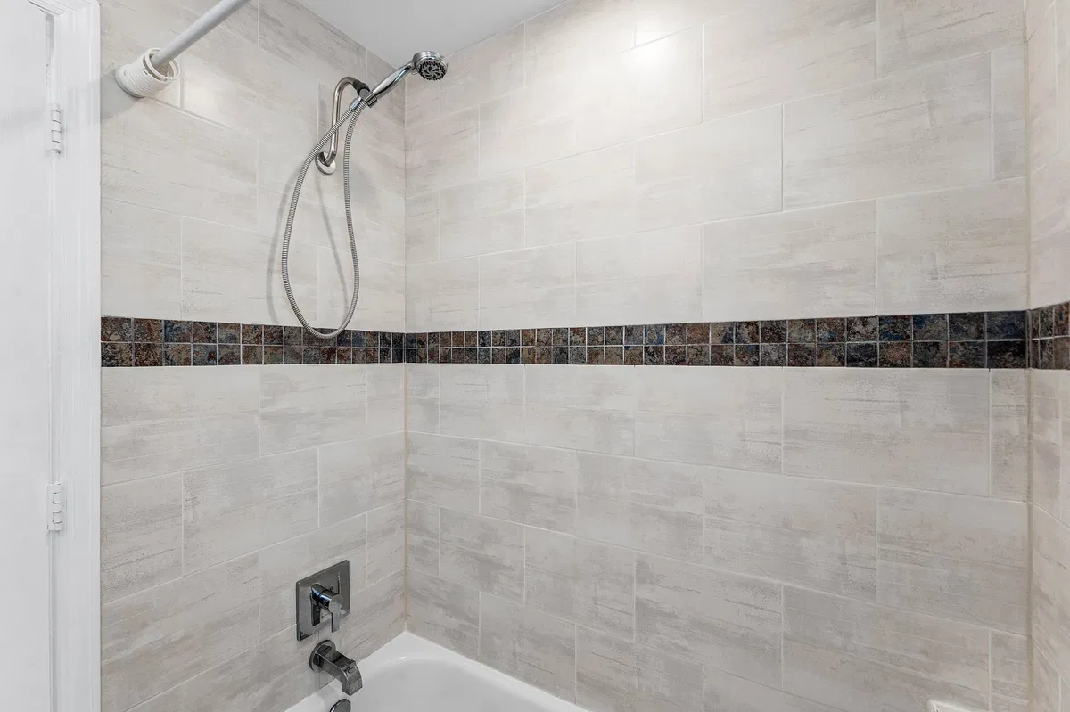 Residence photo 25