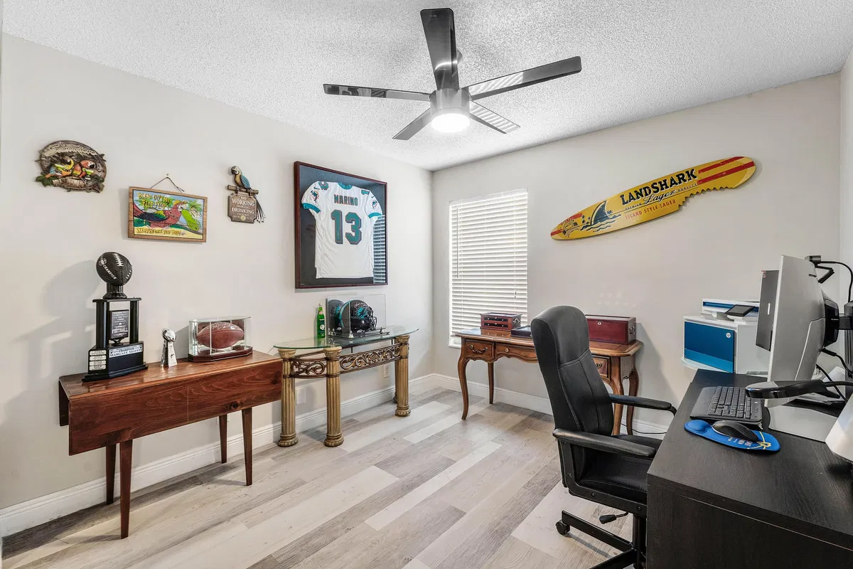 Residence photo 28