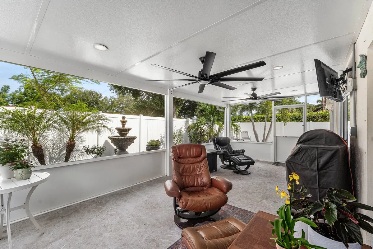 Residence photo 31
