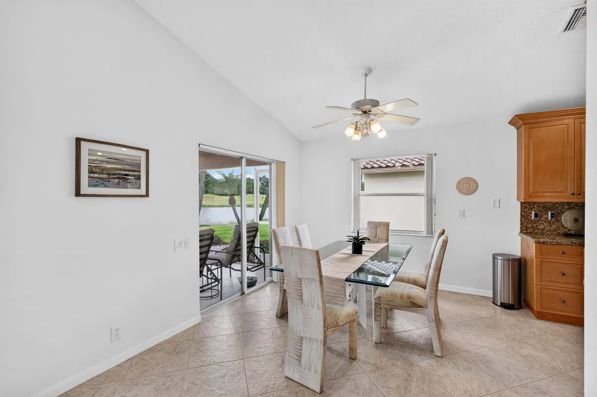 Residence photo 28