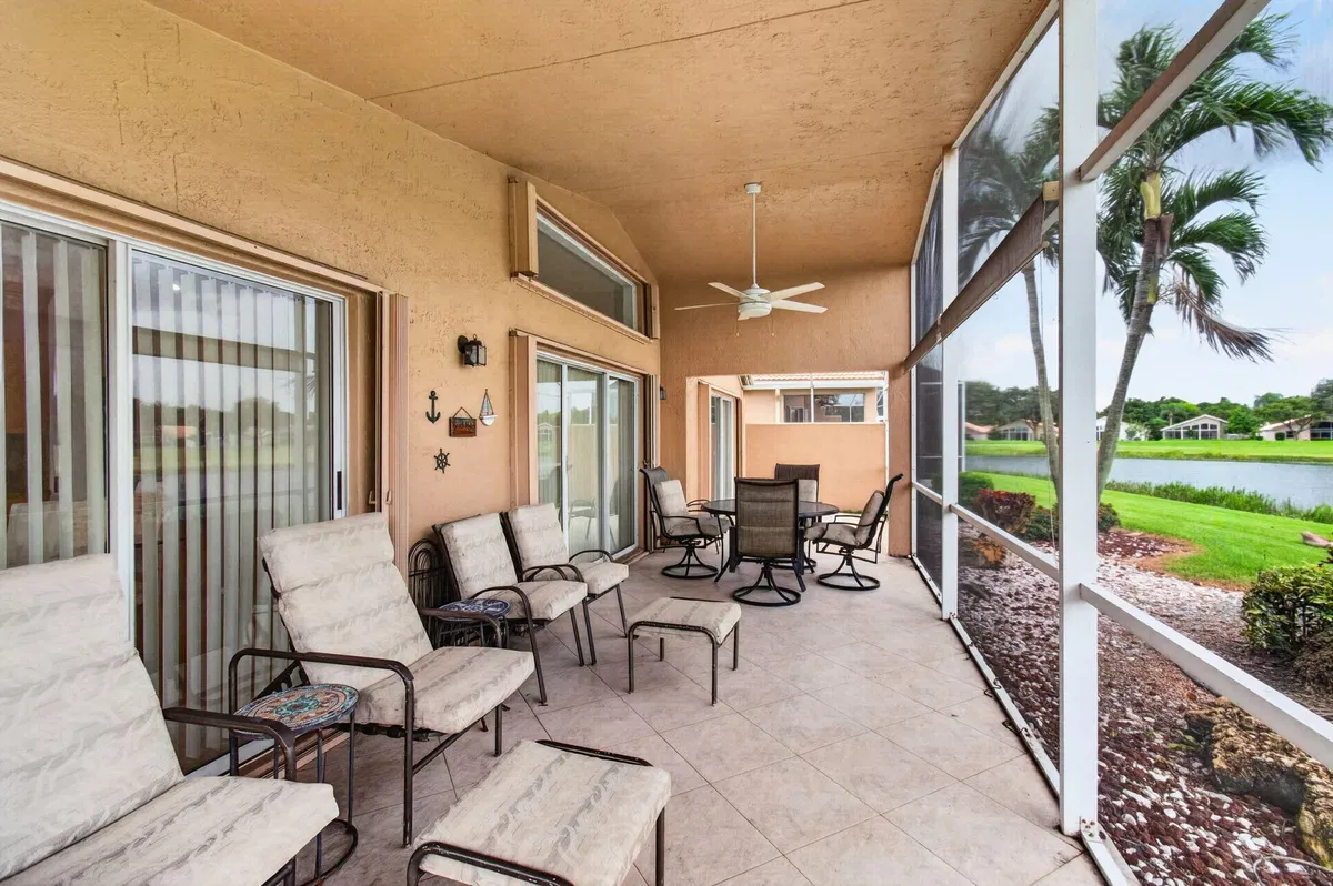 Residence photo 43