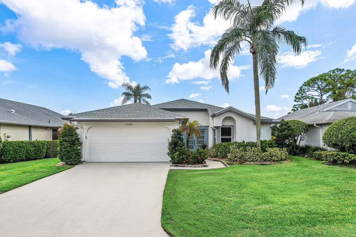 Eastpointe Country Club Residence