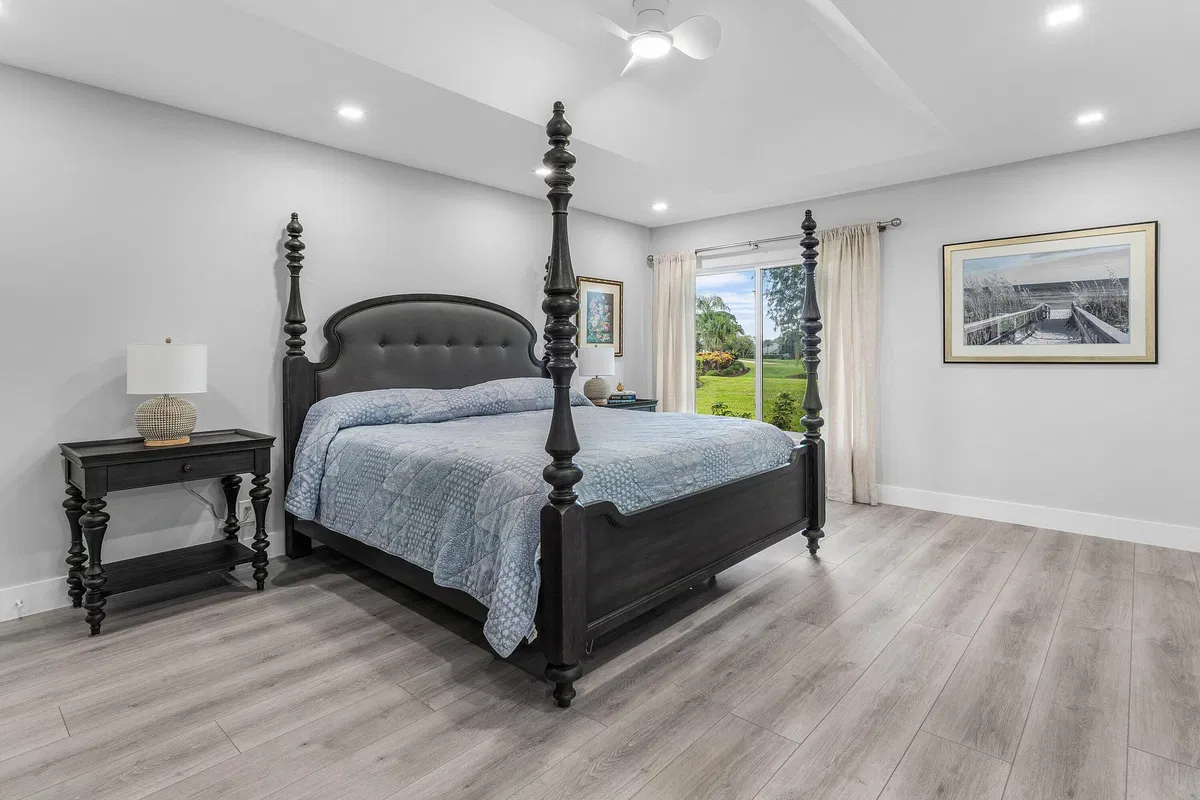 Eastpointe Country Club Residence photo 13