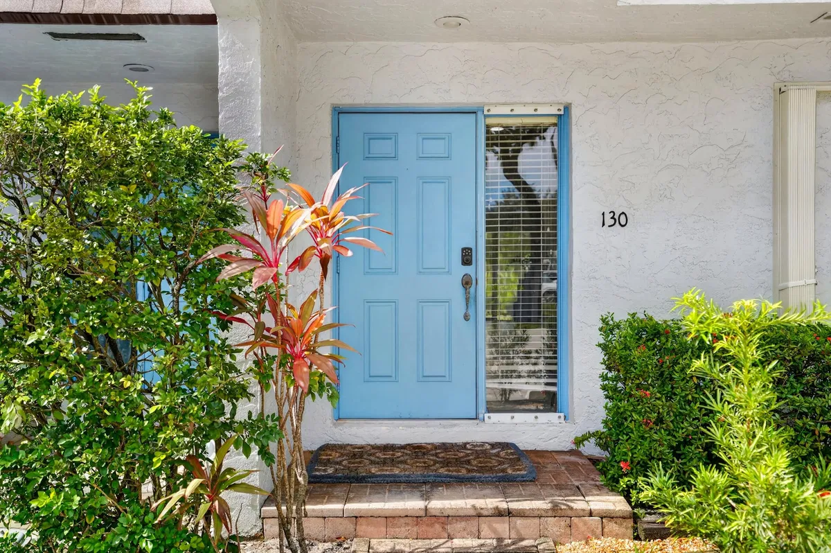 Unit 130 photo 61