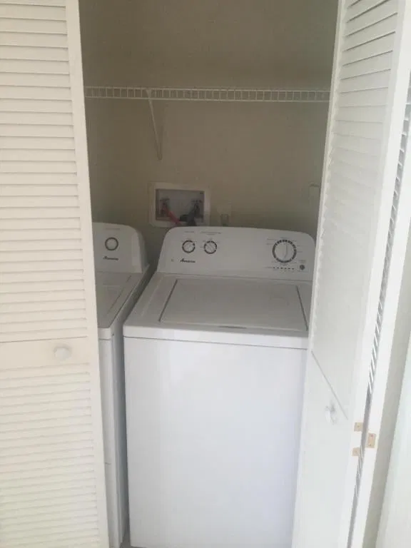 Unit C photo 4