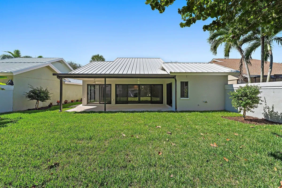 Residence photo 43