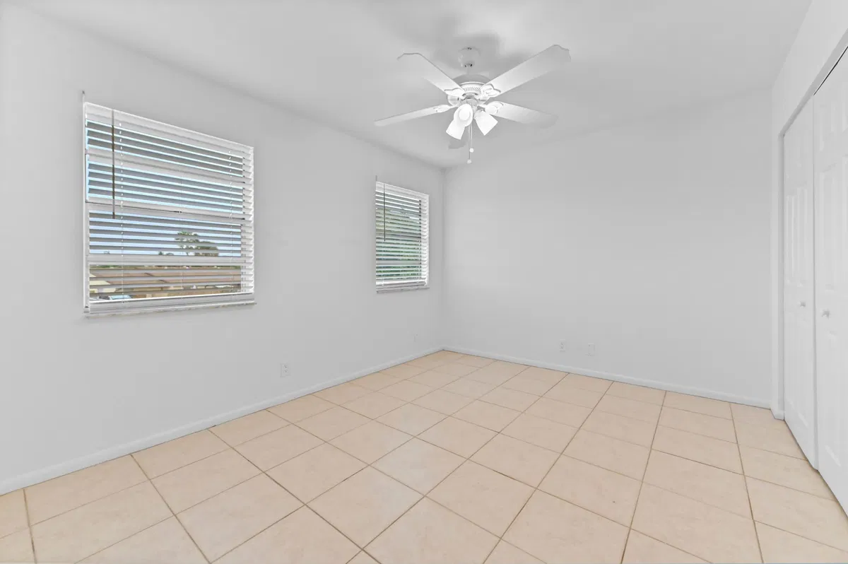 Residence photo 22