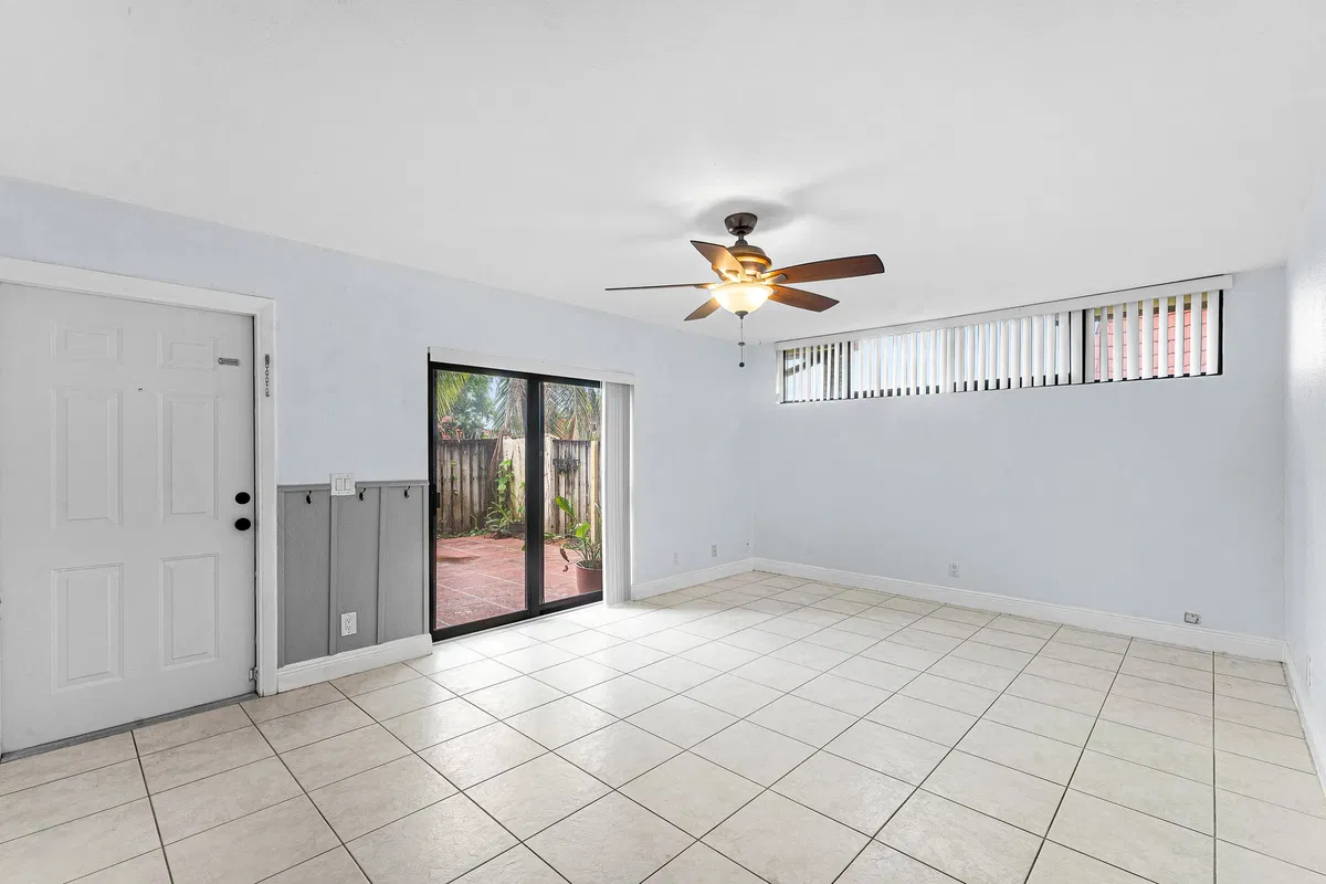 Residence photo 7