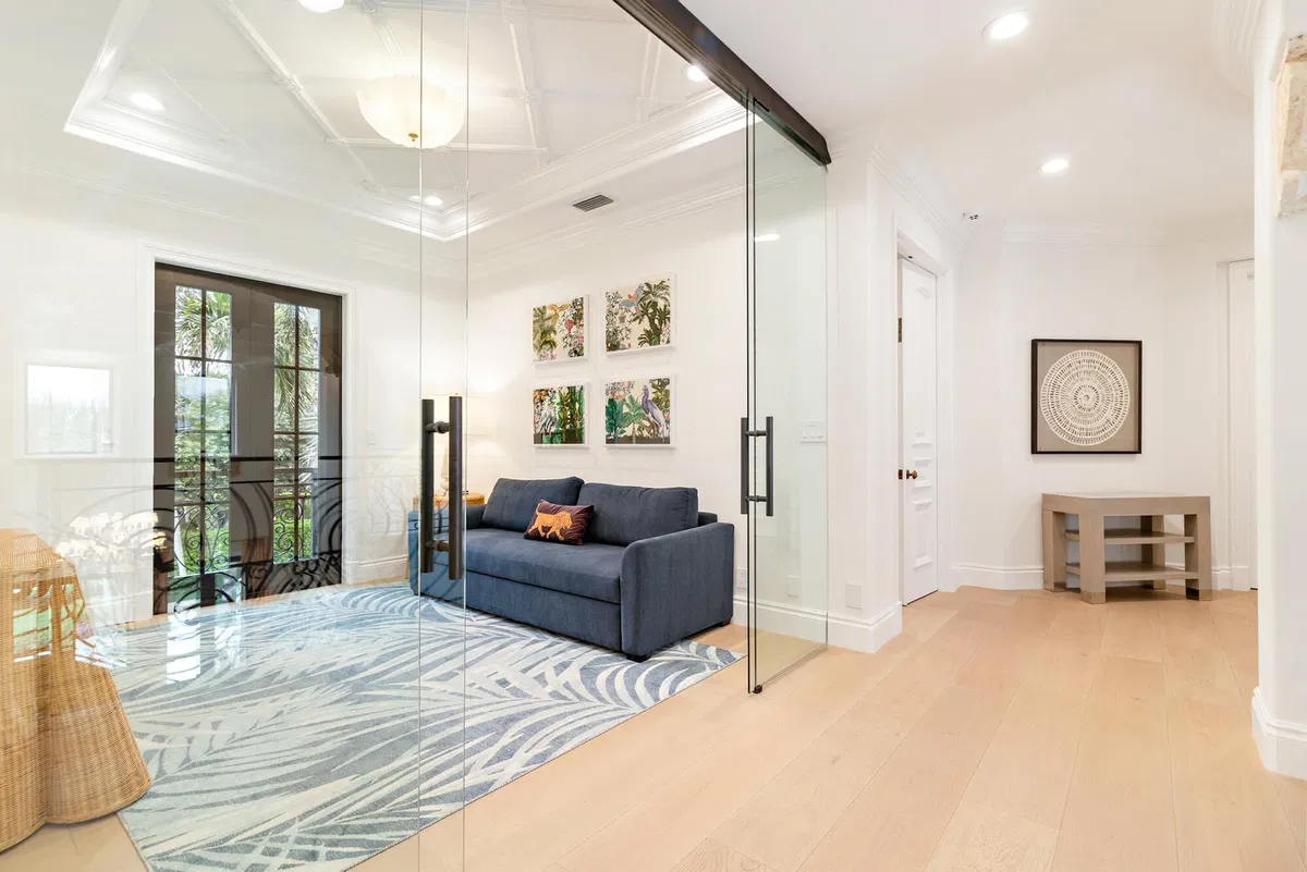  Residence photo 34