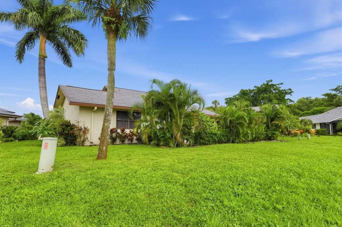 Residence photo 4