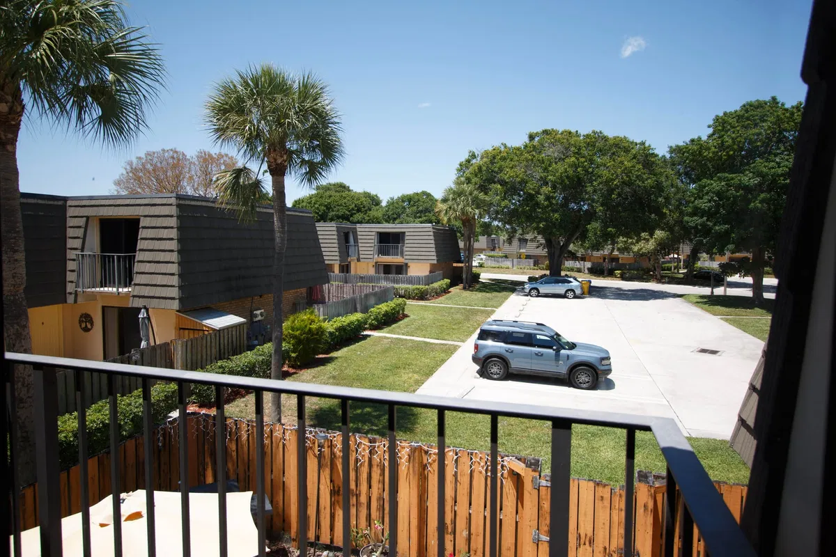  Residence photo 22