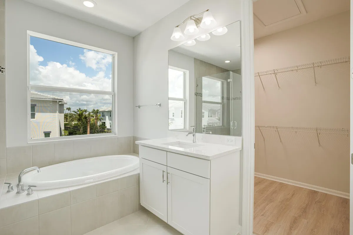  Residence photo 70