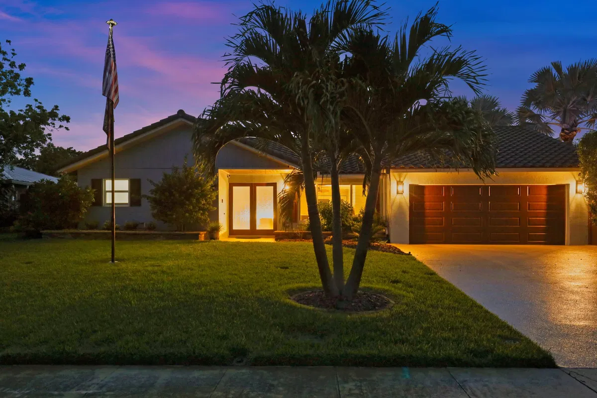 Residence photo 61