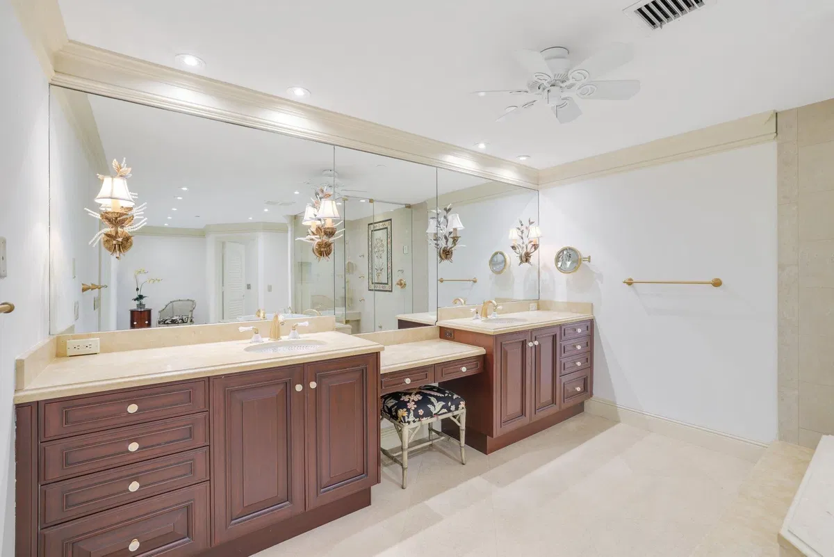  Unit 1502 photo 43