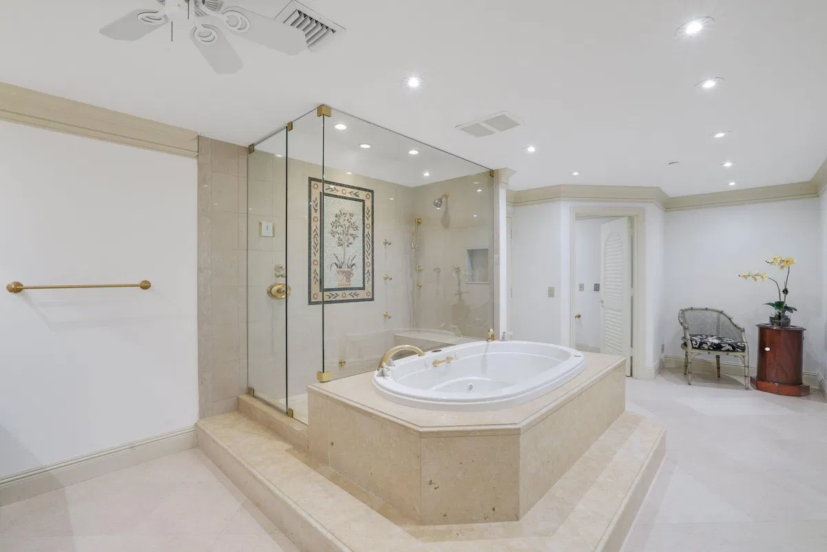  Unit 1502 photo 46