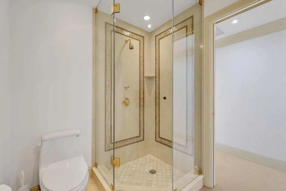  Unit 1502 photo 55