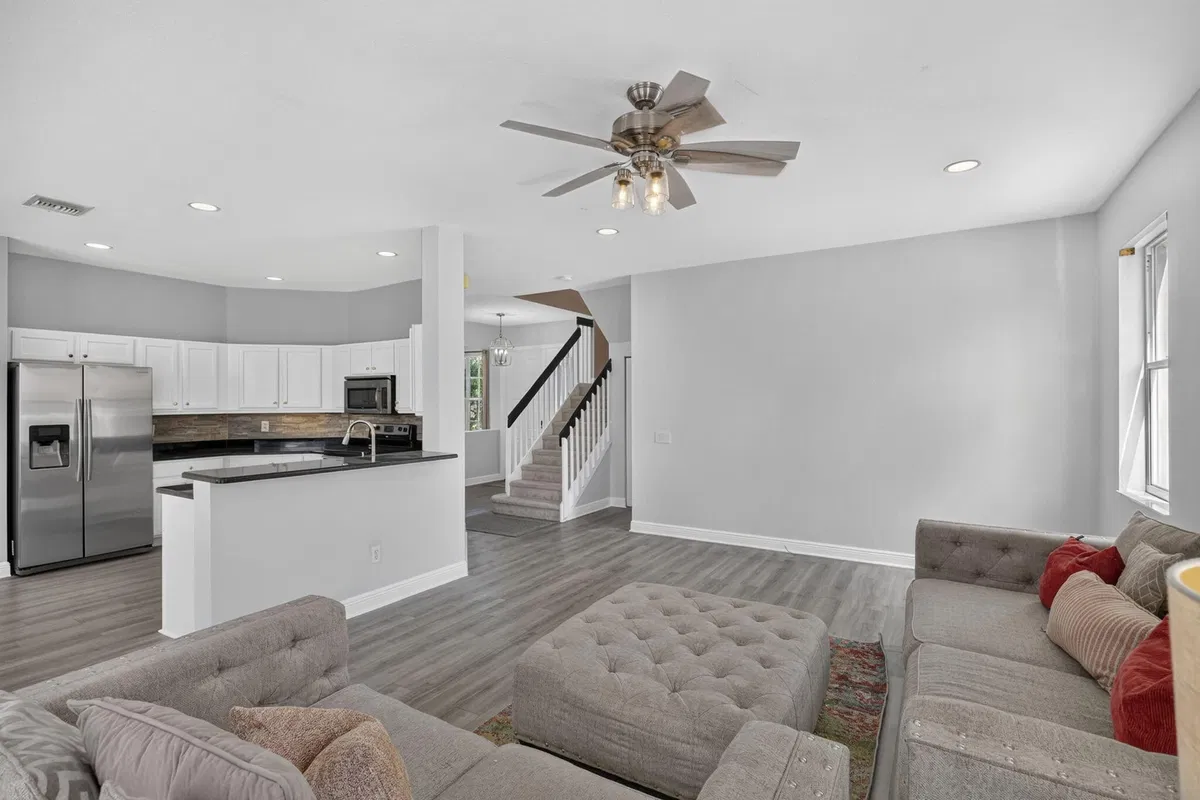 Residence photo 10