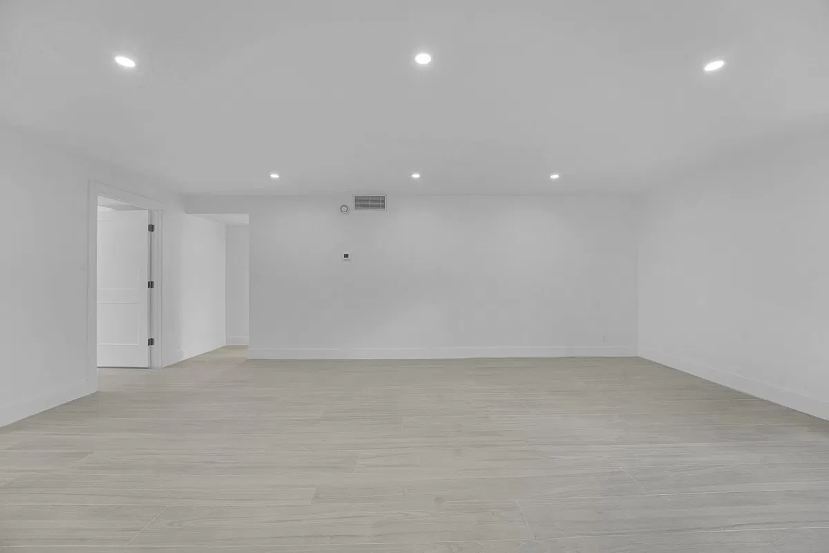 Residence photo 16