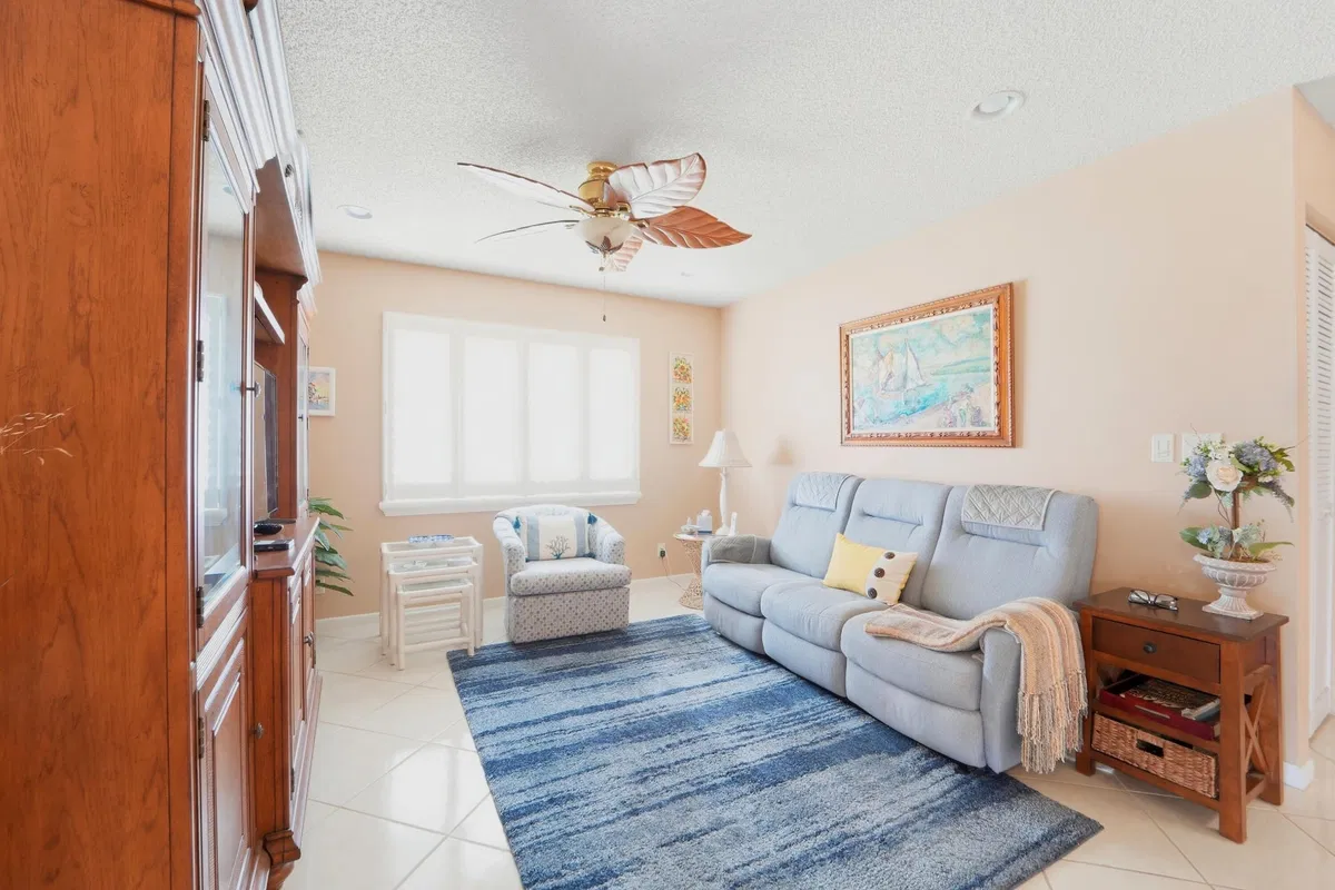 Residence photo 7