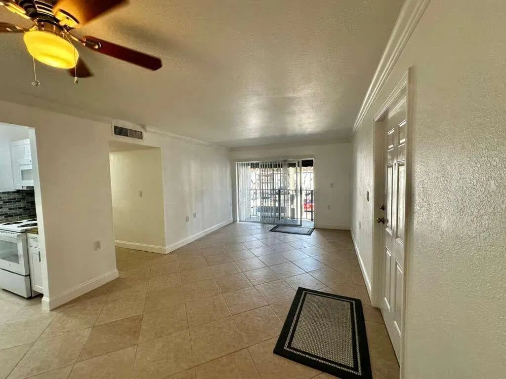 Residence photo 10