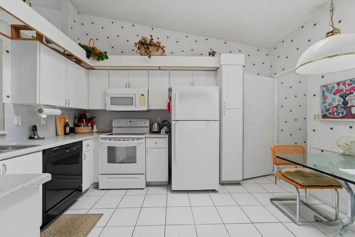 Residence photo 19
