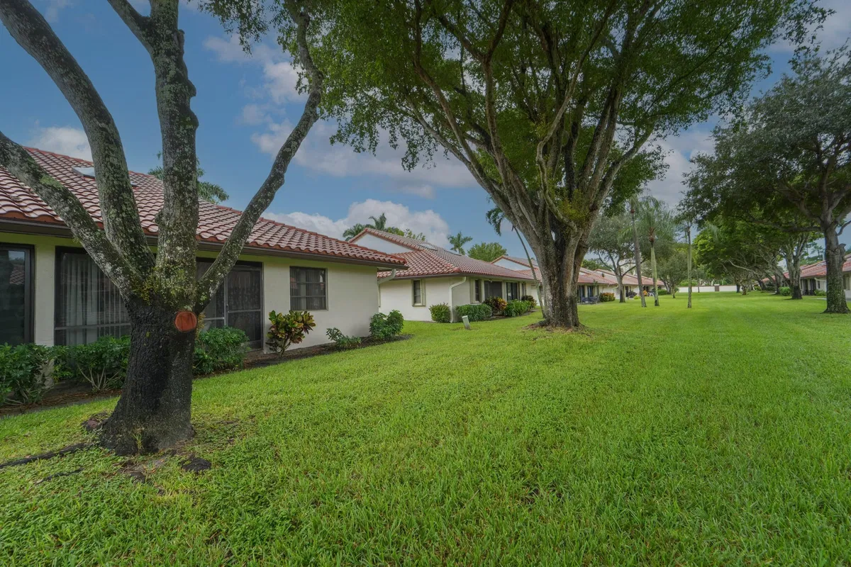 Residence photo 25