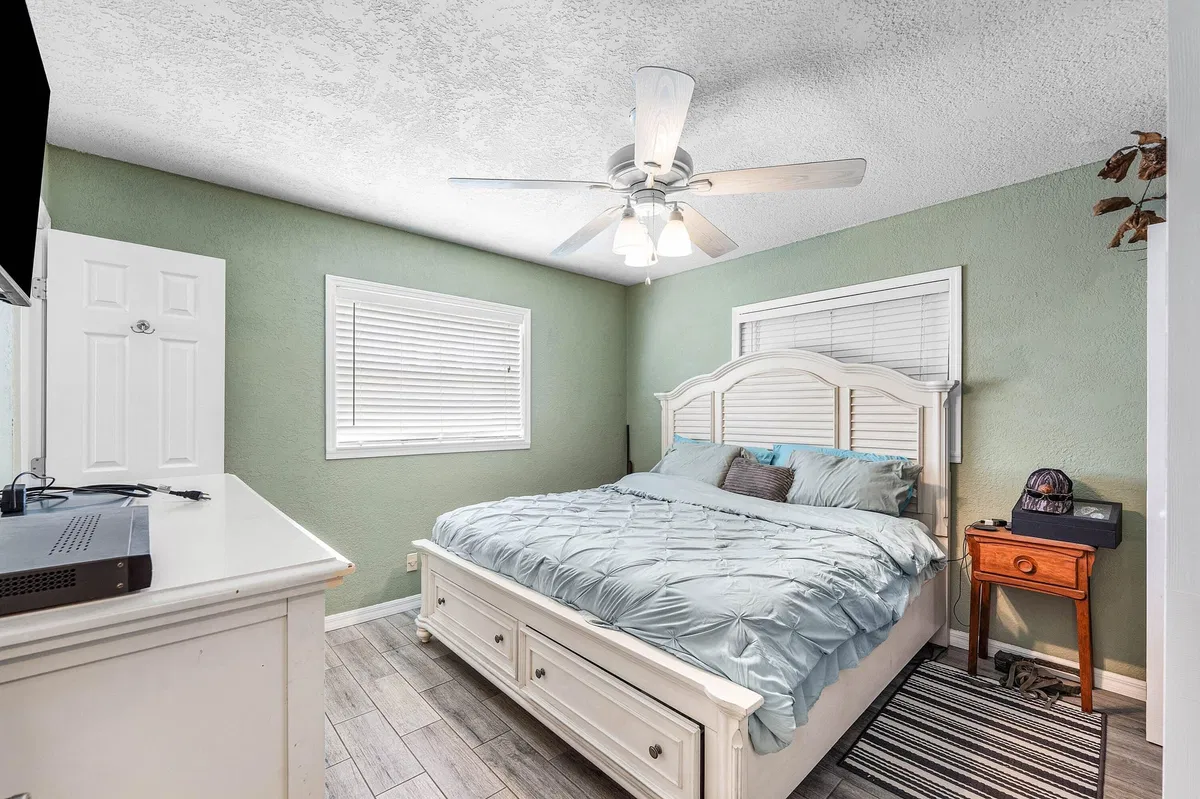 Residence photo 19