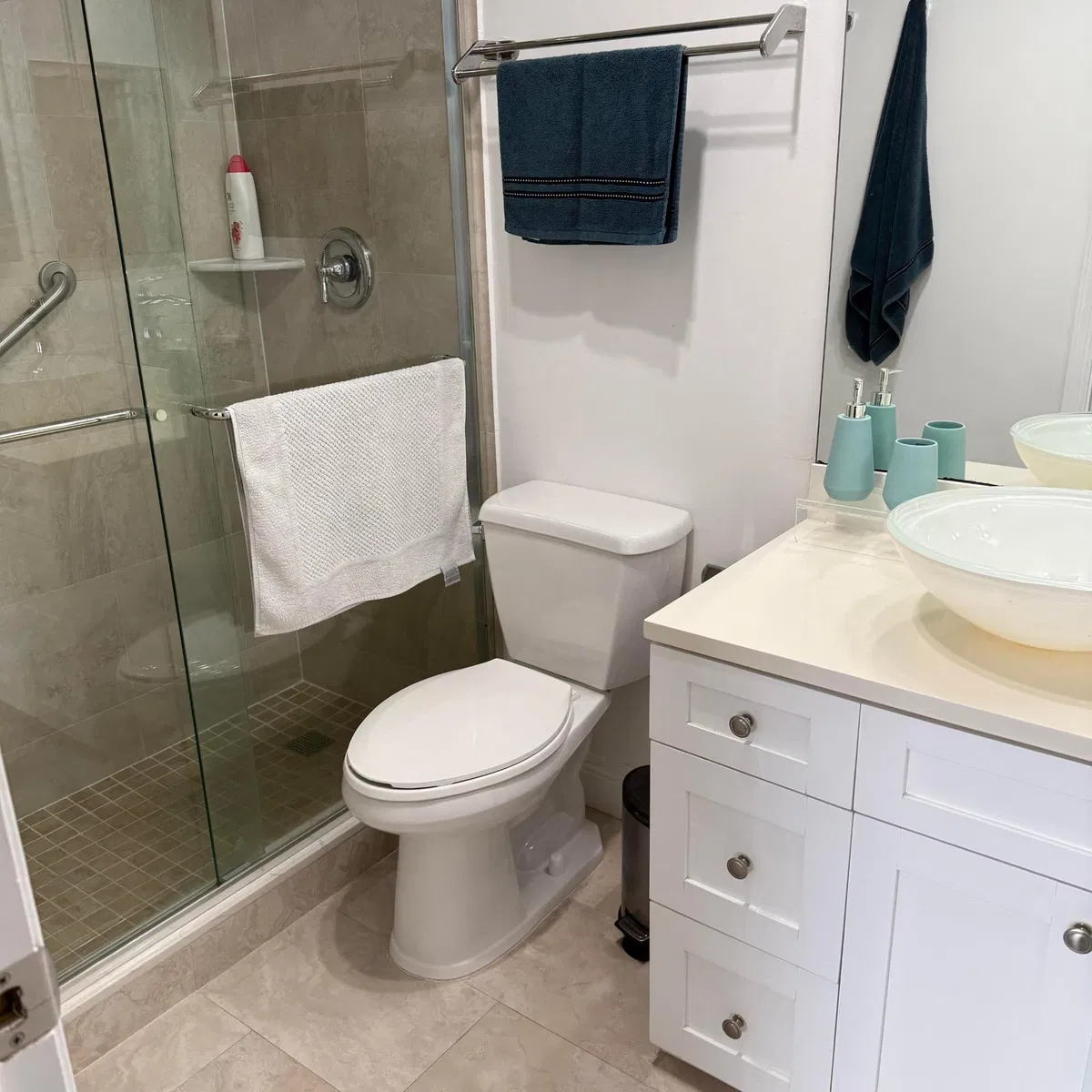 Unit 207 photo 16