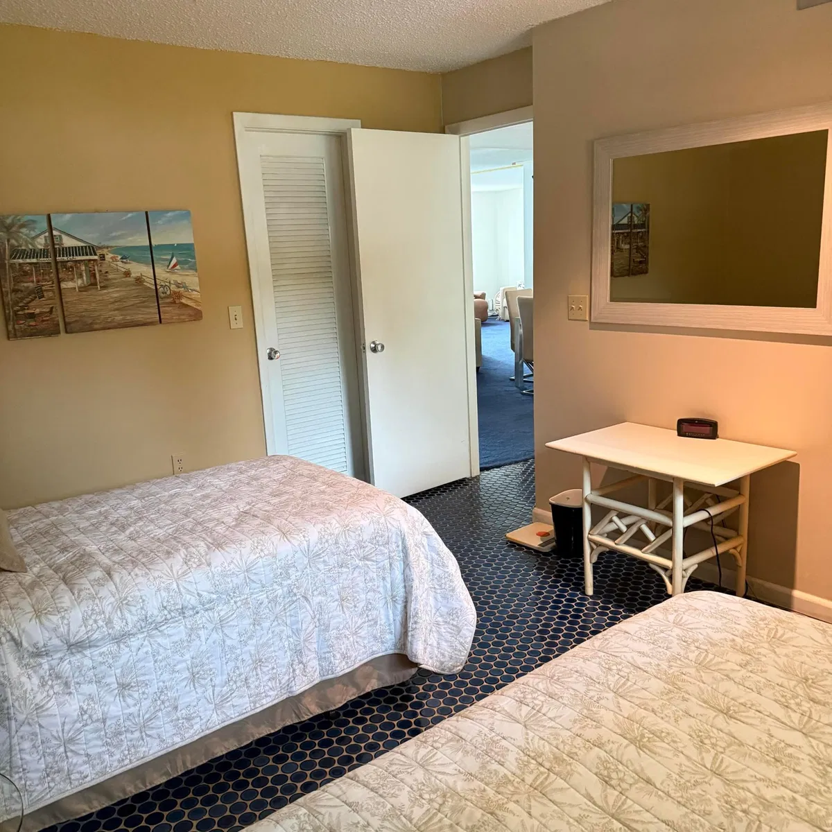 Unit 207 photo 19