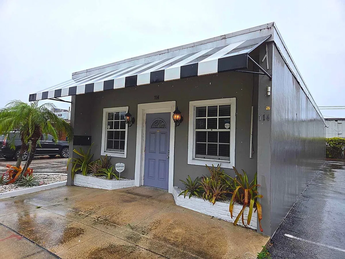 Palm Trail Delray Beach Residence