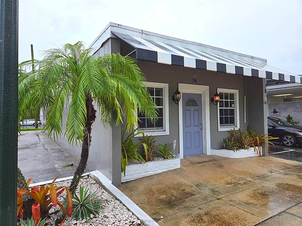Palm Trail Delray Beach Residence photo 10