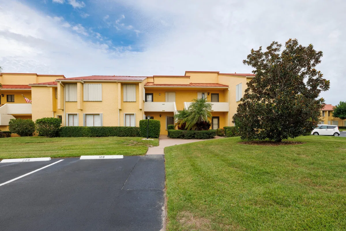 Rocky Point Unit 108