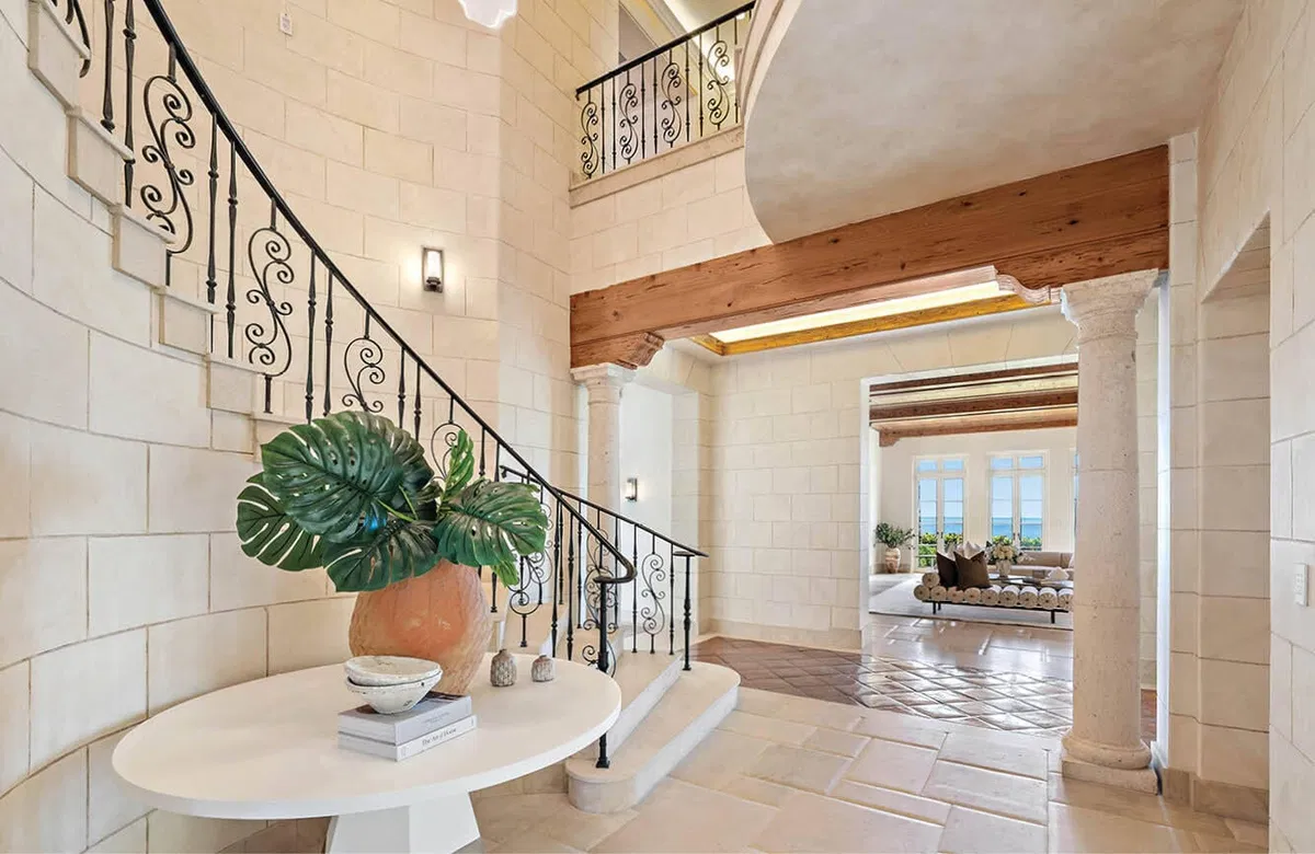Residence photo 4