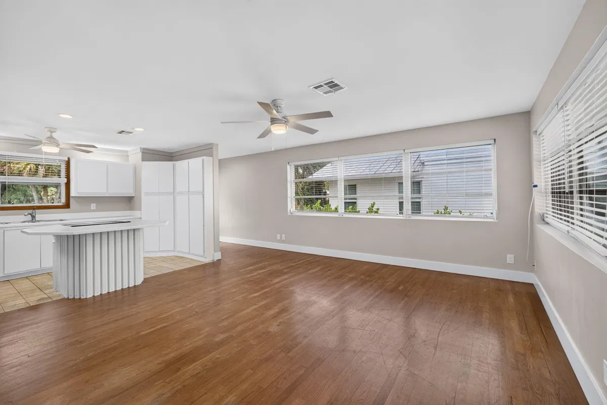 Residence photo 13