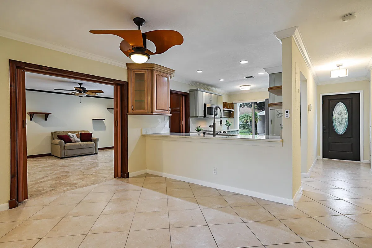 Residence photo 4