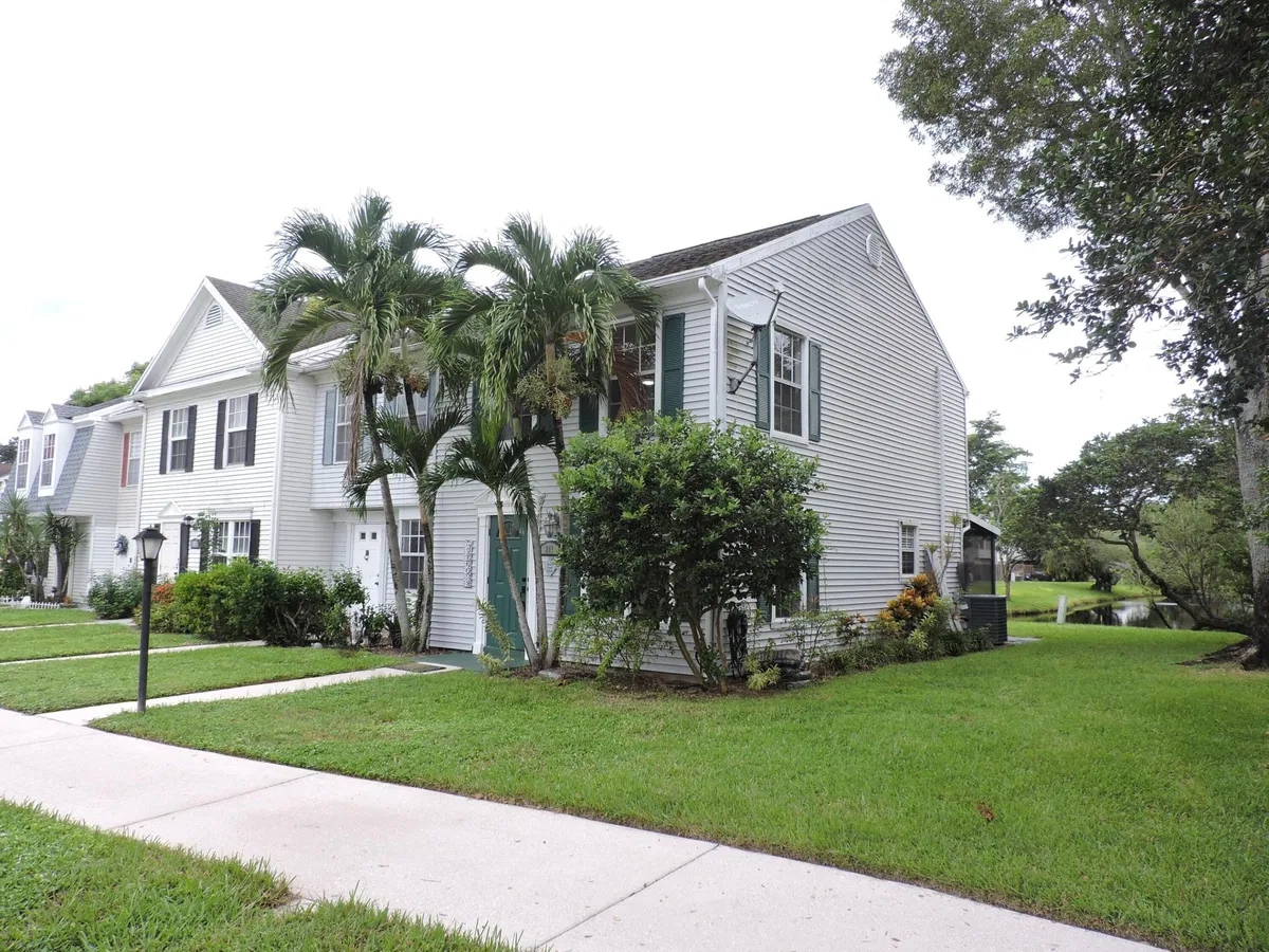 Residence photo 22
