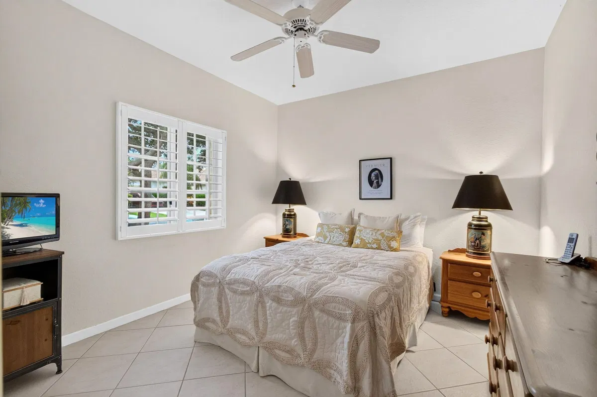Residence photo 37