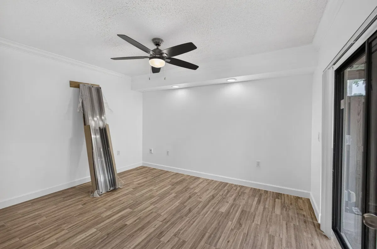 Residence photo 31