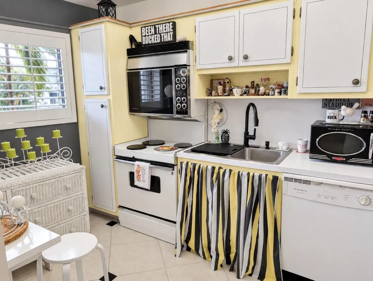 South Palm Beach Unit C 227 photo 4