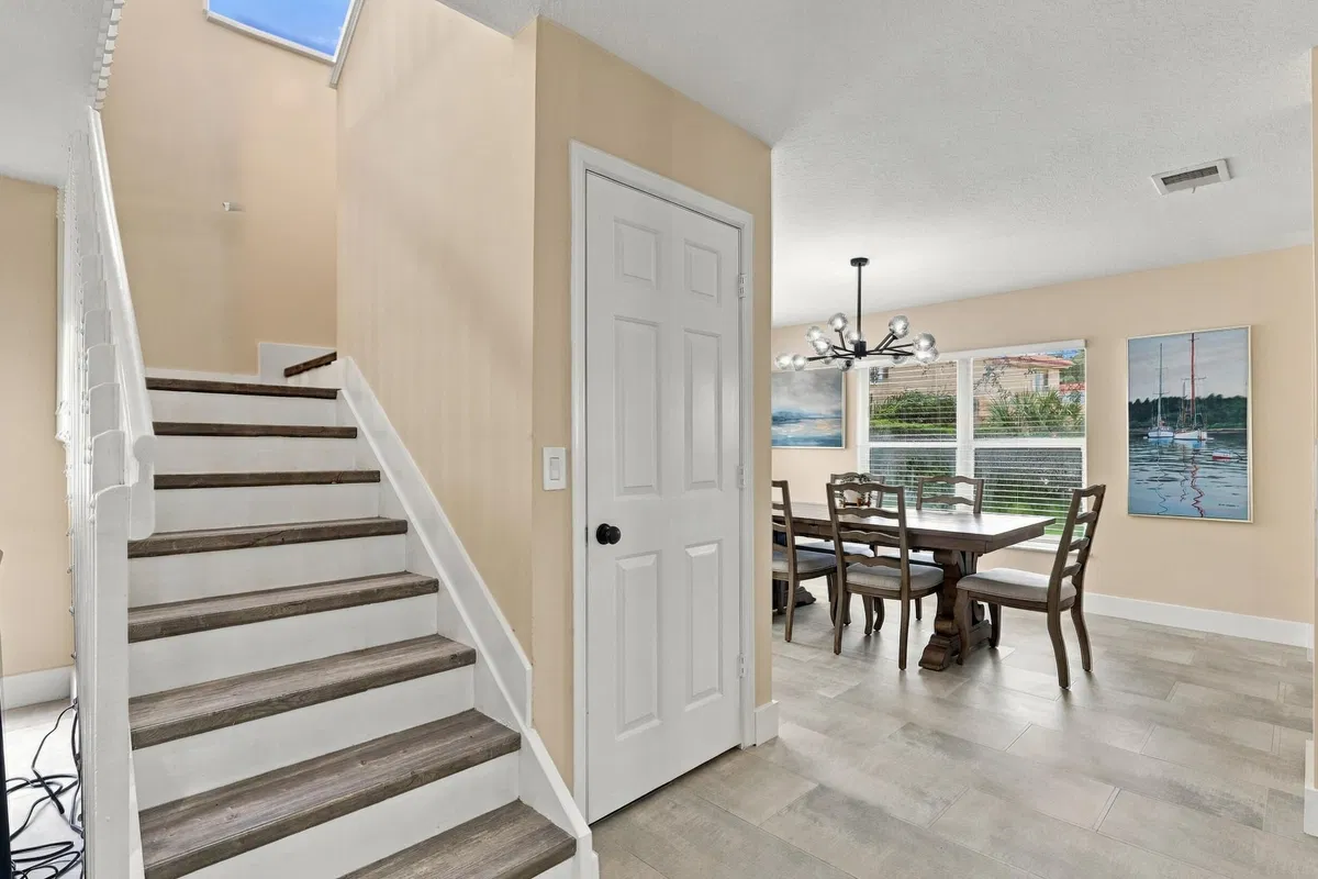  Residence photo 25