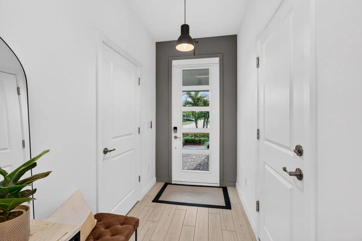 Residence photo 10