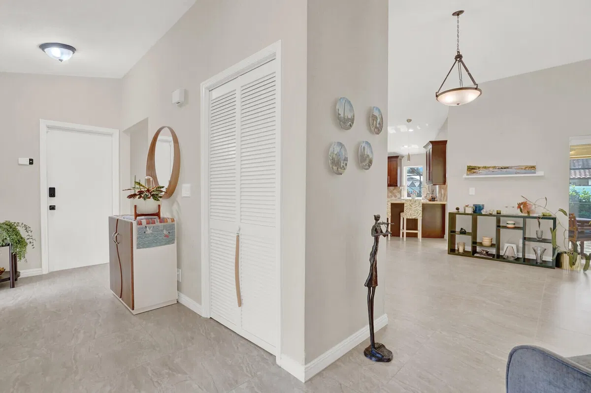  Residence photo 31