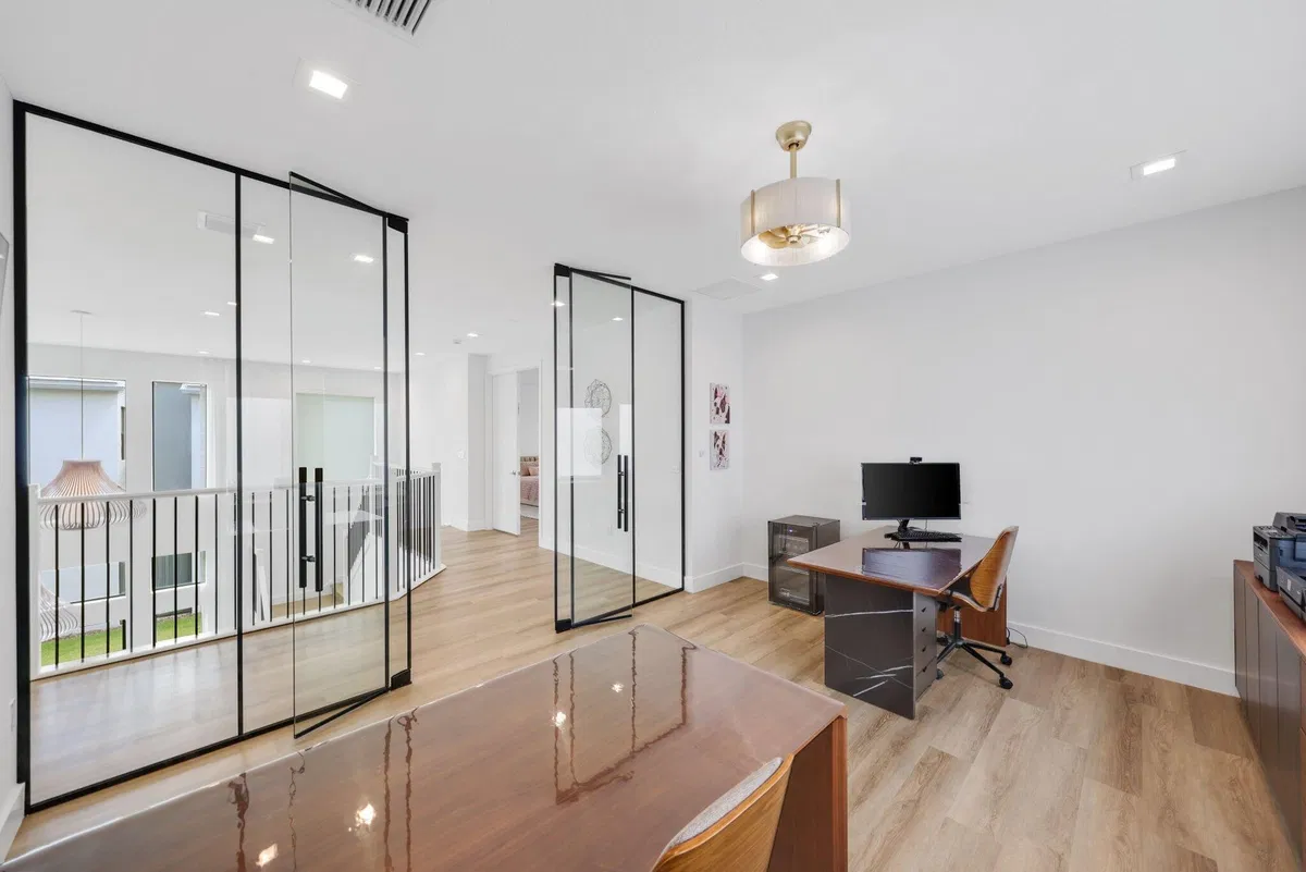 Residence photo 40