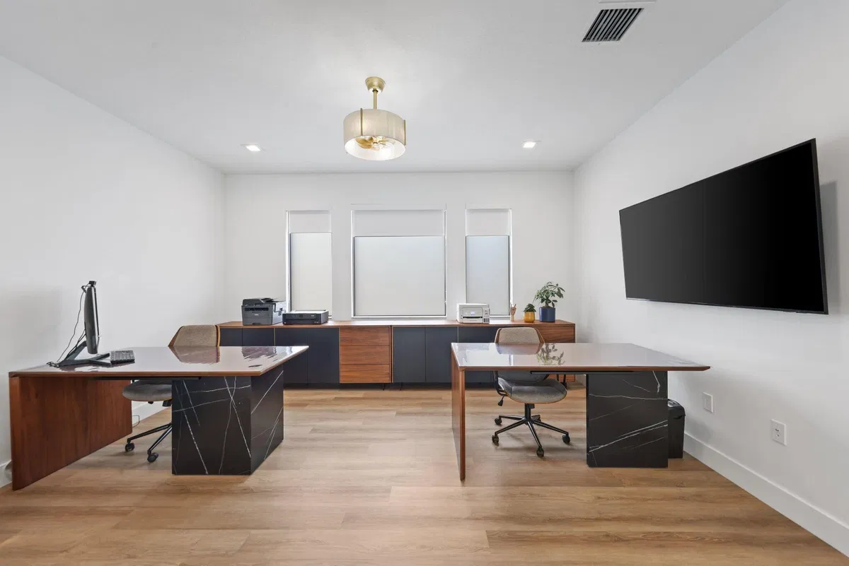 Residence photo 43