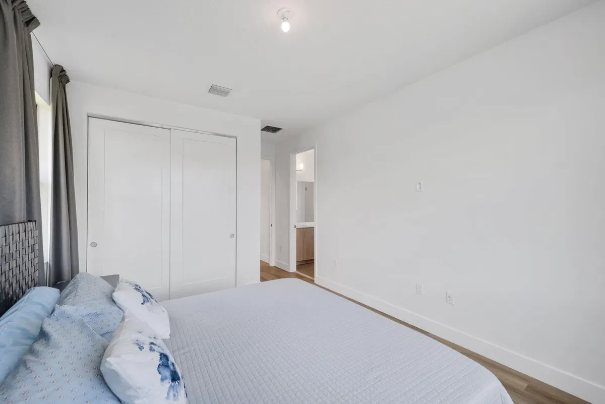 Residence photo 67