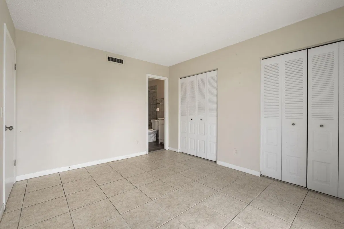Unit 5-7 photo 22