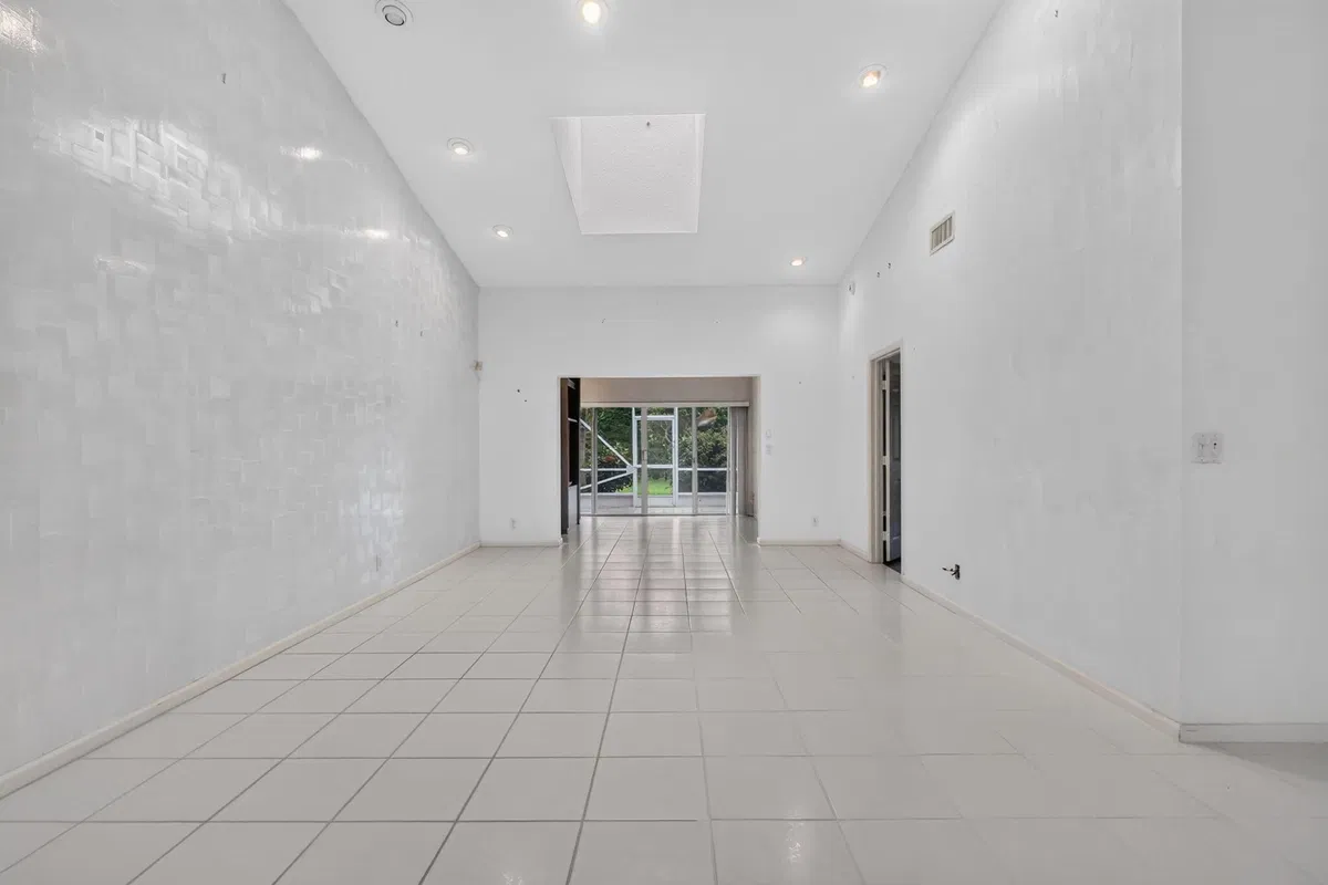 Residence photo 10