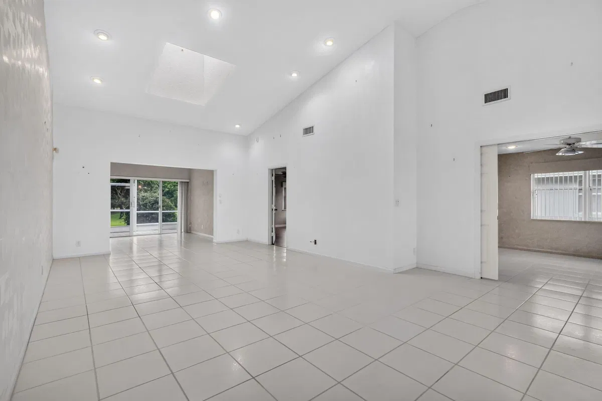 Residence photo 13