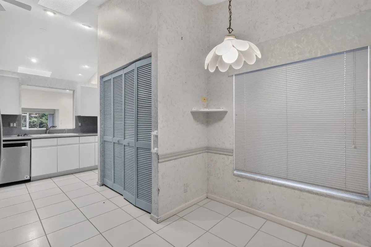 Residence photo 25