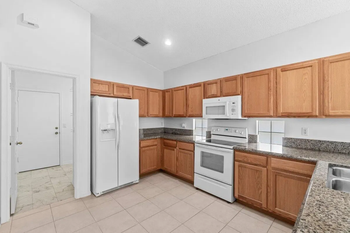  Residence photo 13